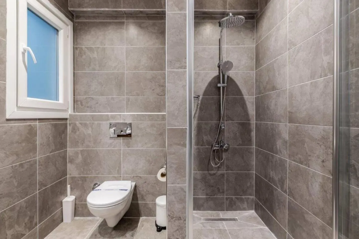 Spacious Modern Airy 4Bed2Bath Central Home! #369 Istanbul Apartment