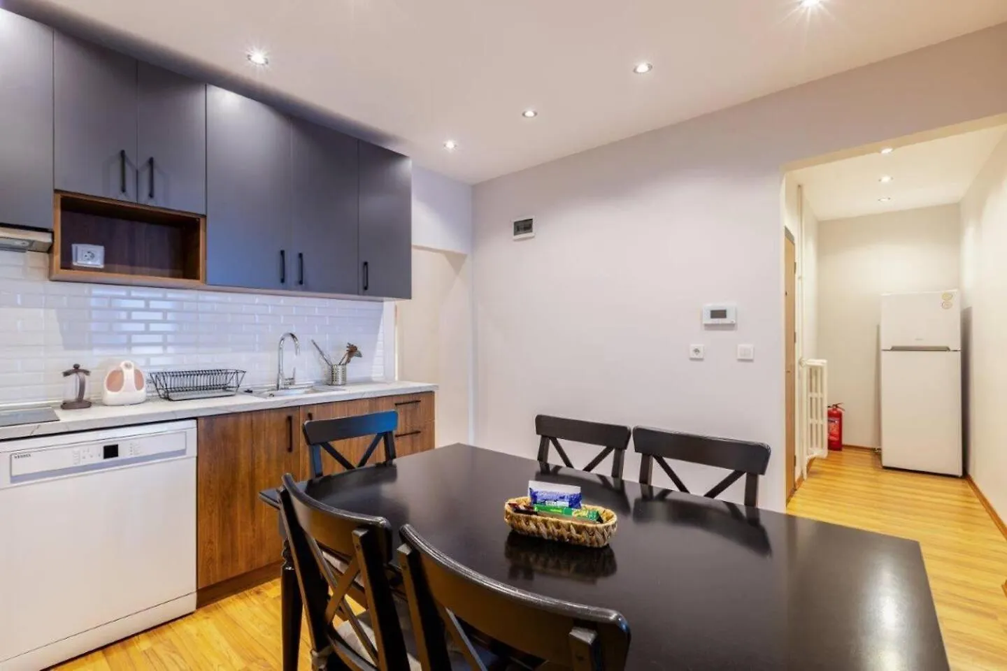Lägenhet Spacious Modern Airy 4Bed2Bath Central Home! #369 Istanbul