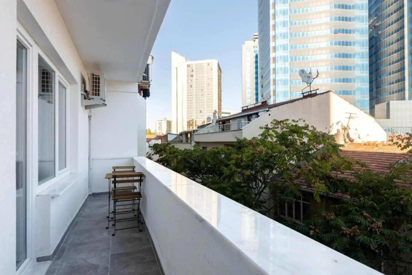 Apartment Spacious Modern Airy 4Bed2Bath Central Home! #369 Istanbul