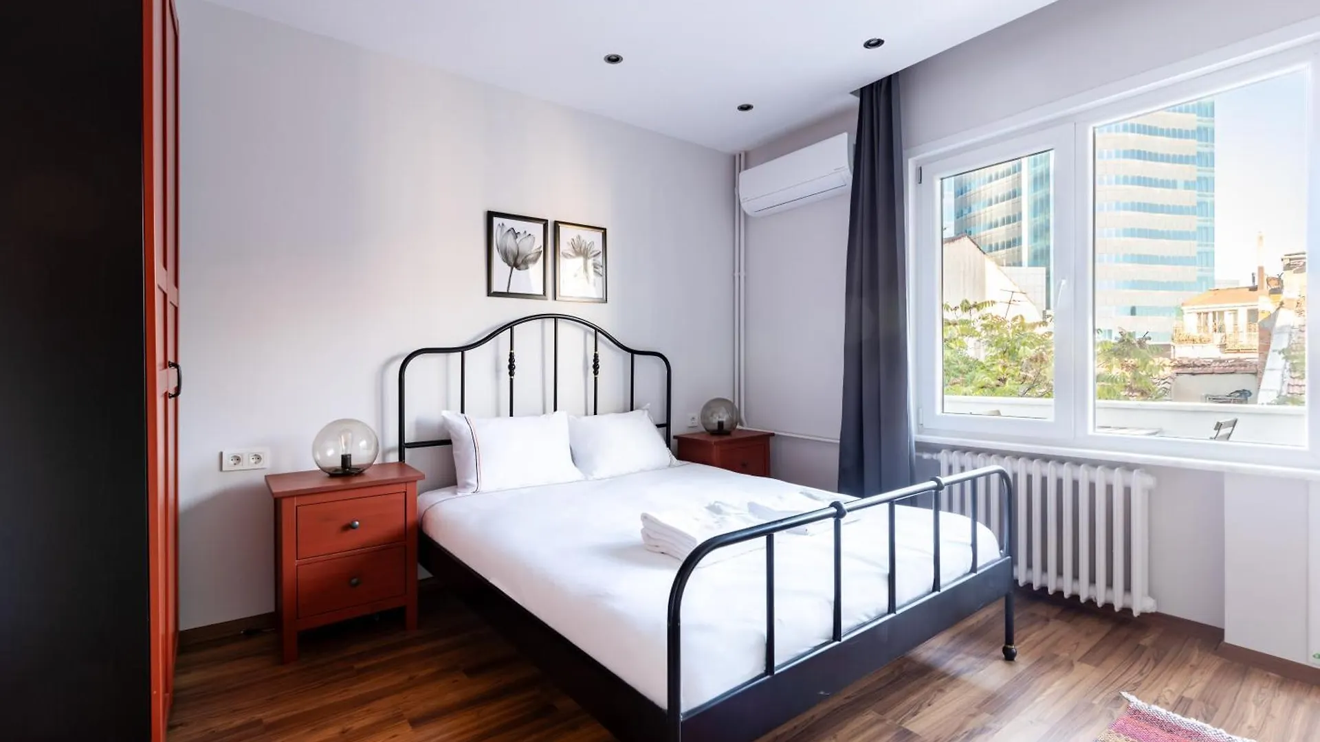 Apartment Spacious Modern Airy 4Bed2Bath Central Home! #369 Istanbul